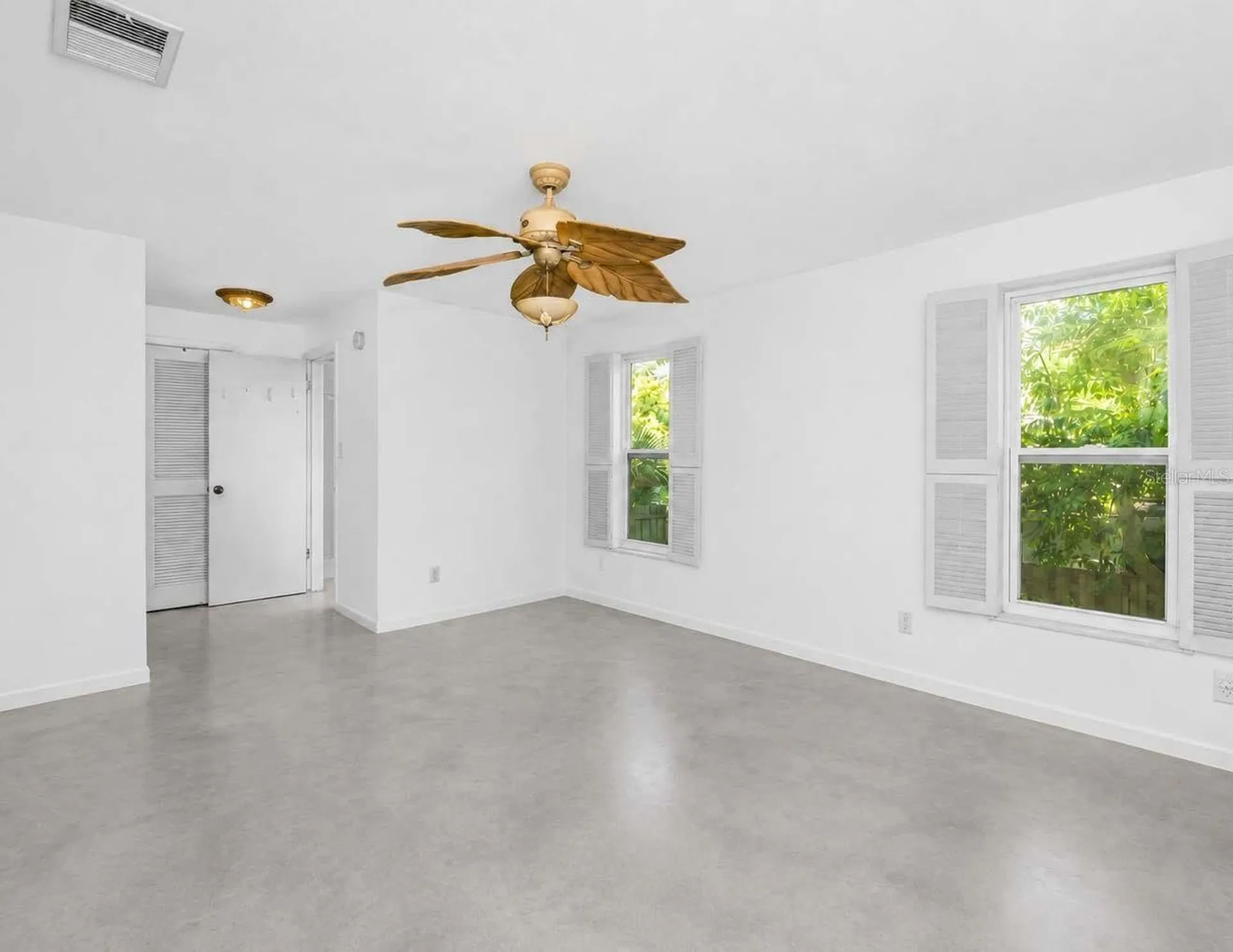 760 Village Way Palm Harbor FL 34683