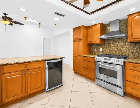 760 Village Way Palm Harbor FL 34683