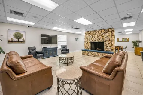 760 Village Way Palm Harbor FL 34683