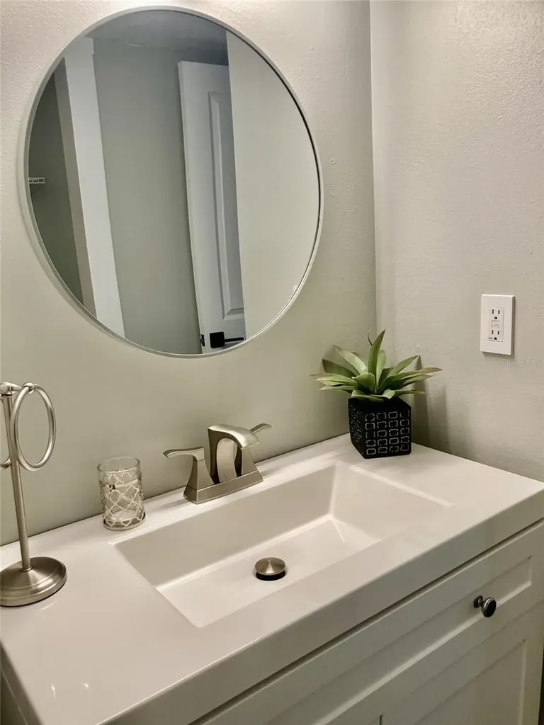 6114 43rd Street W Bradenton FL 34210