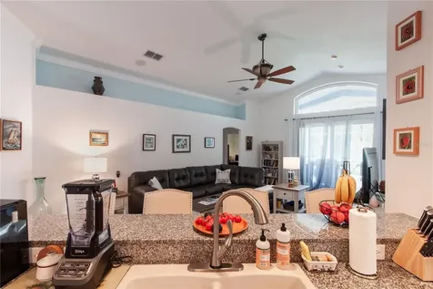 16204 Nottingham Park Way Tampa FL 33647