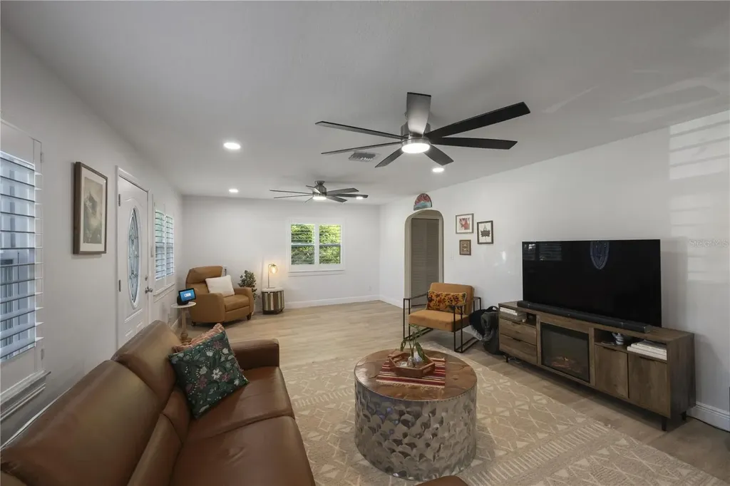 702 Gray Street S Gulfport FL 33707