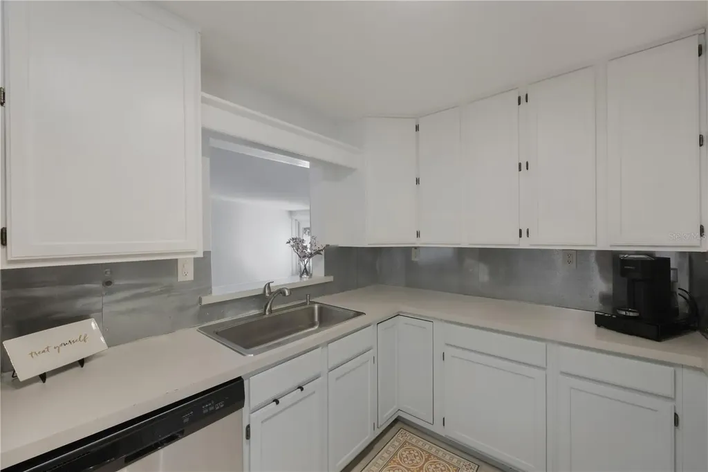 702 Gray Street S Gulfport FL 33707