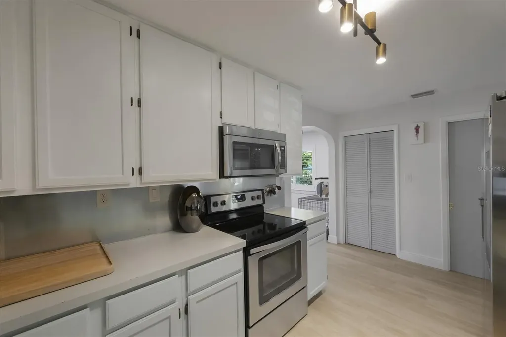 702 Gray Street S Gulfport FL 33707