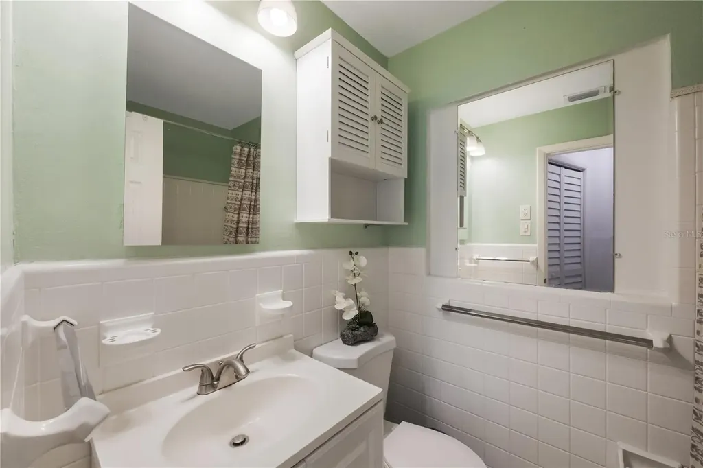 702 Gray Street S Gulfport FL 33707