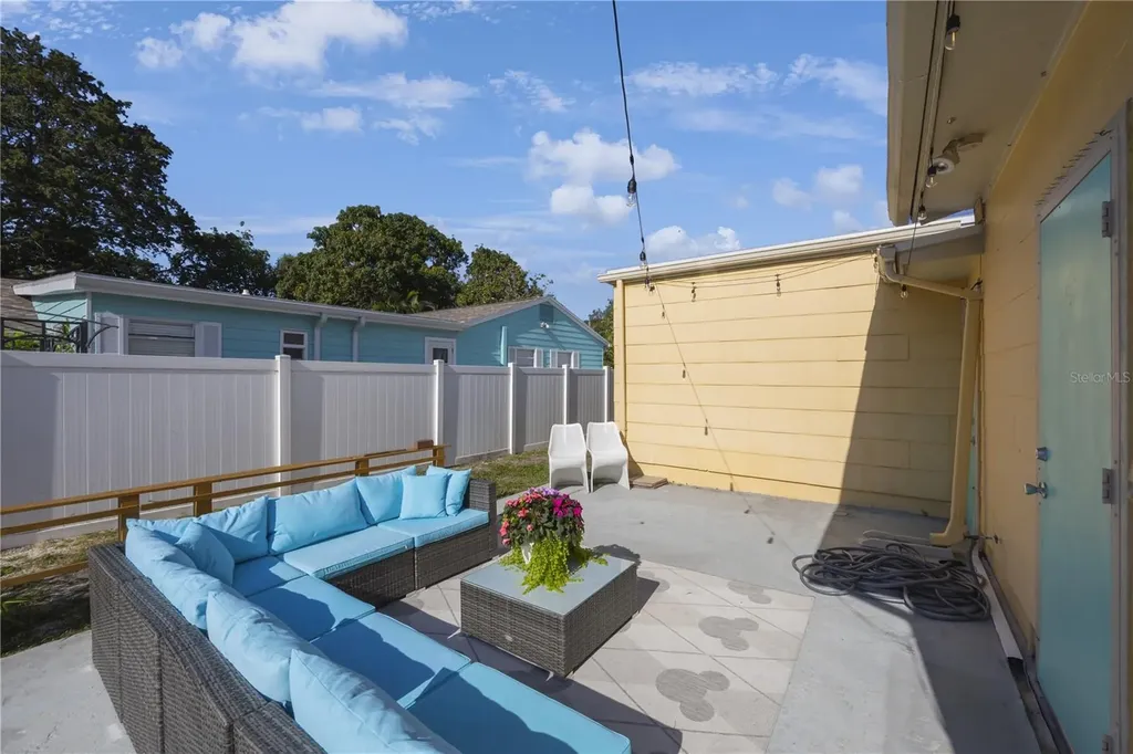 702 Gray Street S Gulfport FL 33707