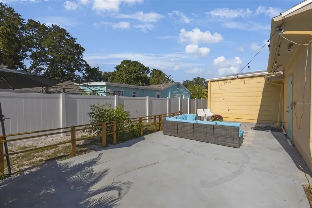 702 Gray Street S Gulfport FL 33707