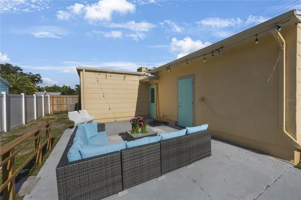 702 Gray Street S Gulfport FL 33707