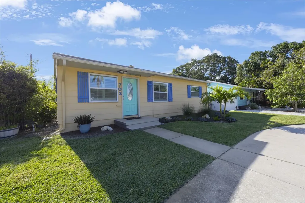 702 Gray Street S Gulfport FL 33707