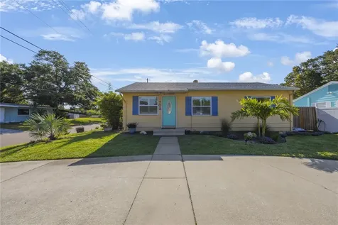 702 Gray Street S Gulfport FL 33707