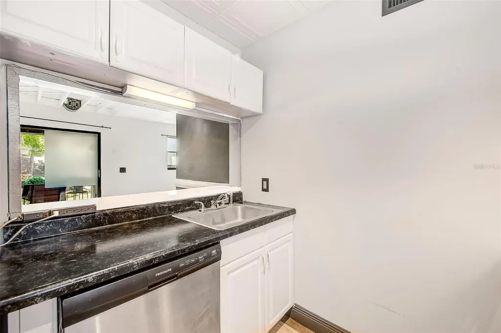 10453 Carrollbrook Circle Tampa FL 33618