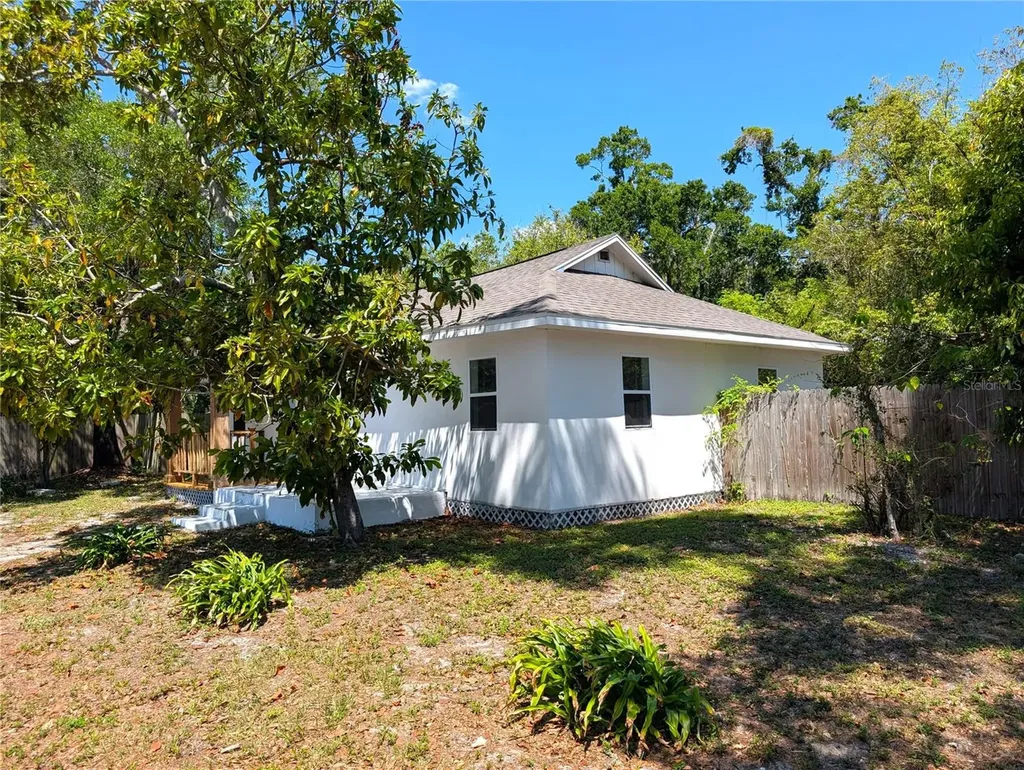1608 E New Orleans Avenue Tampa FL 33610