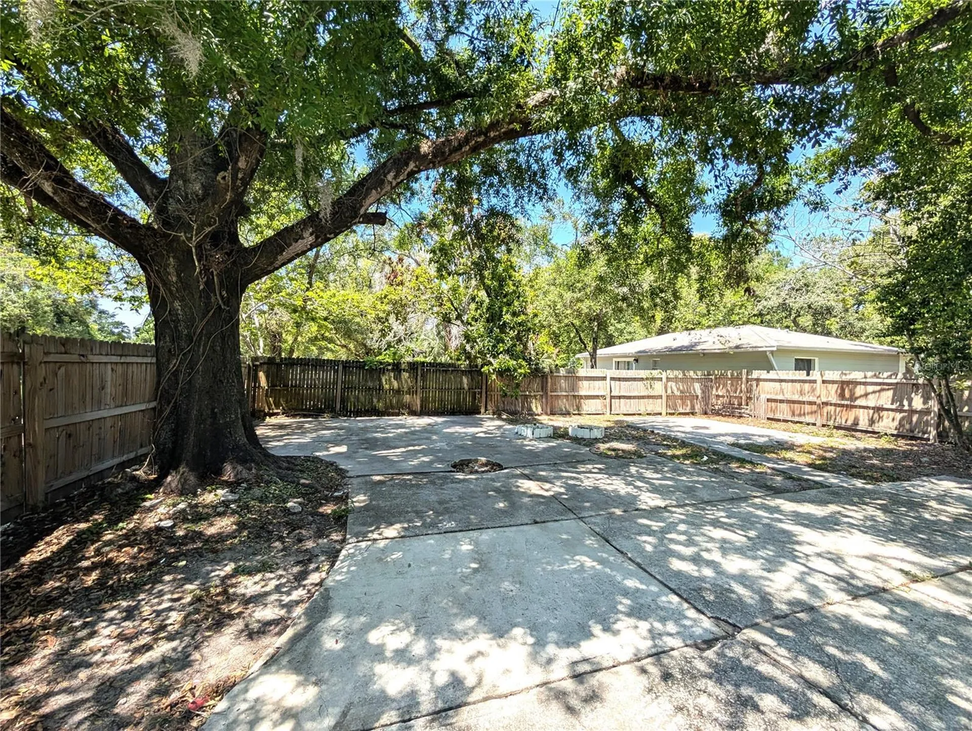 1608 E New Orleans Avenue Tampa FL 33610