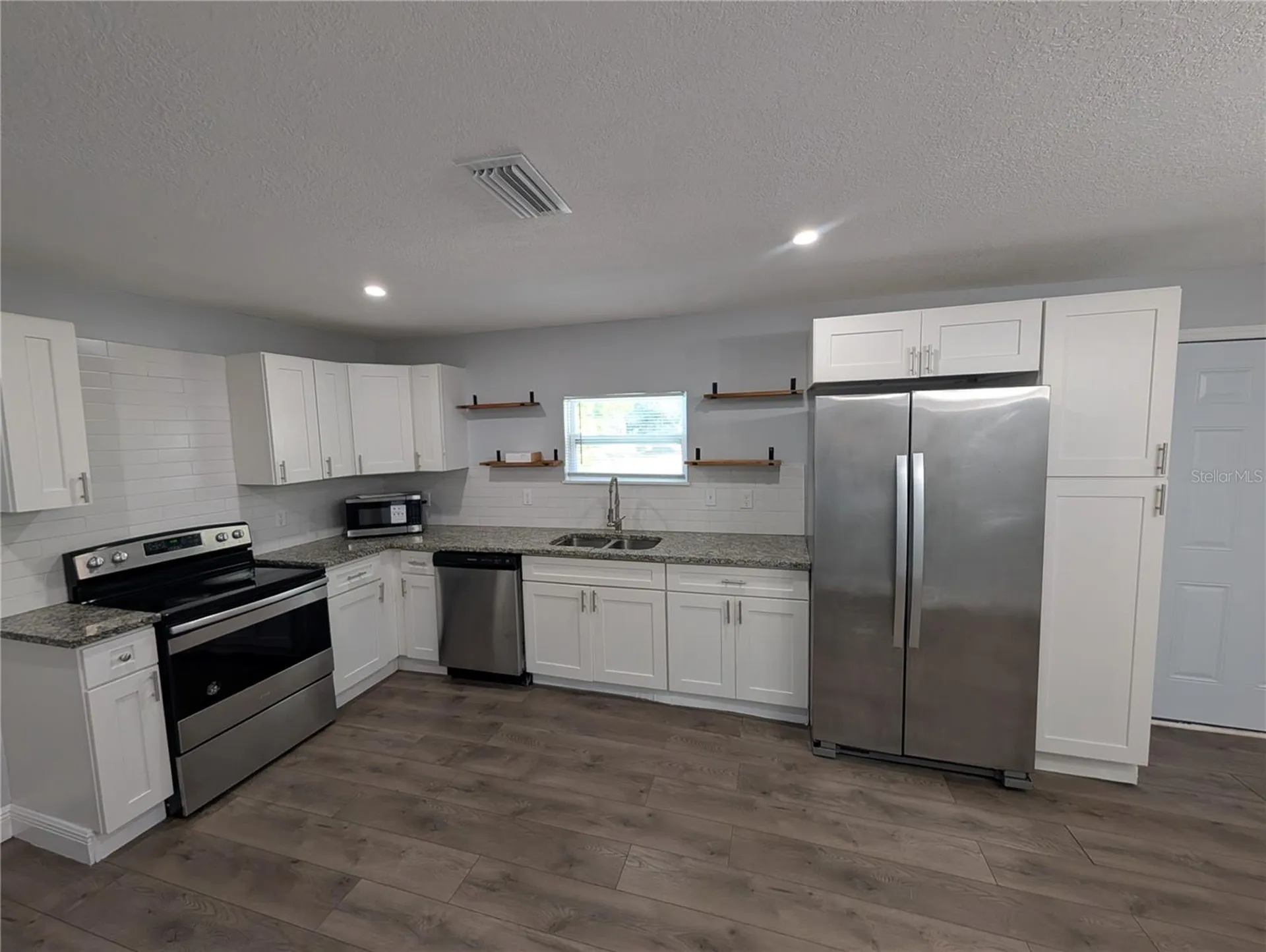 1608 E New Orleans Avenue Tampa FL 33610