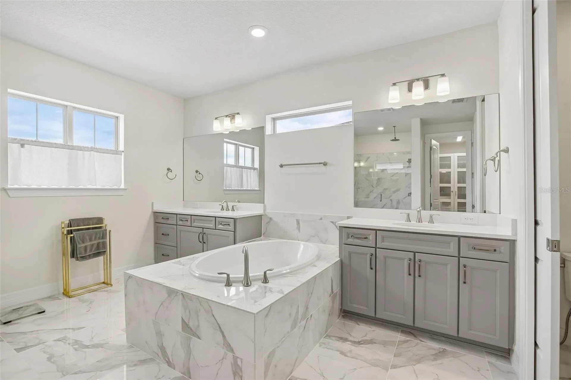 11054 Sundrift Drive Tampa FL 33647