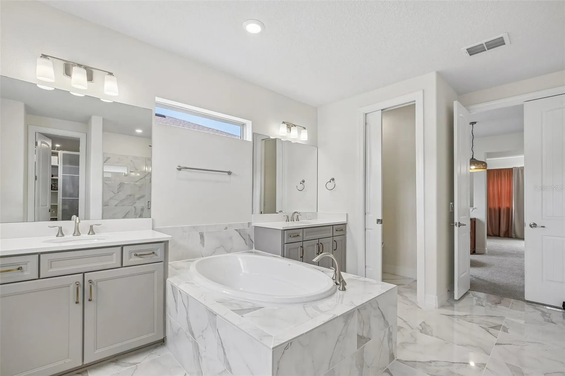 11054 Sundrift Drive Tampa FL 33647