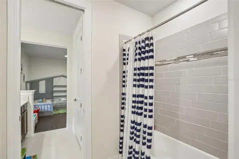 11054 Sundrift Drive Tampa FL 33647