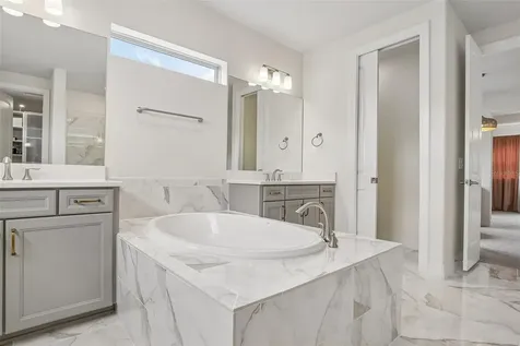 11054 Sundrift Drive Tampa FL 33647