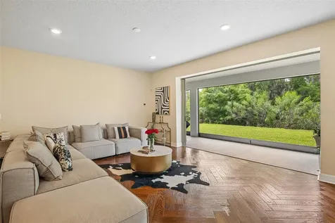 11054 Sundrift Drive Tampa FL 33647