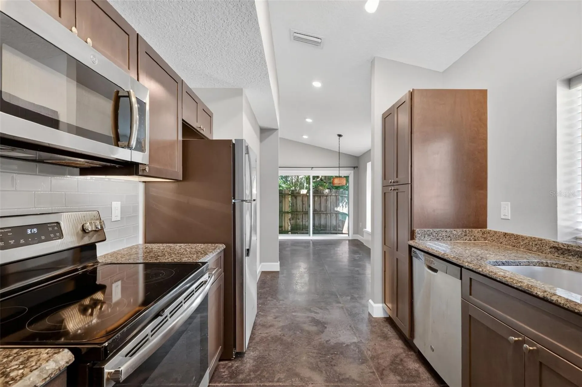 196 Parrotte Court Mount Dora FL 32757