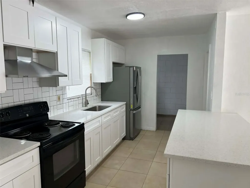 4207 Meadowbrook Avenue Orlando FL 32808