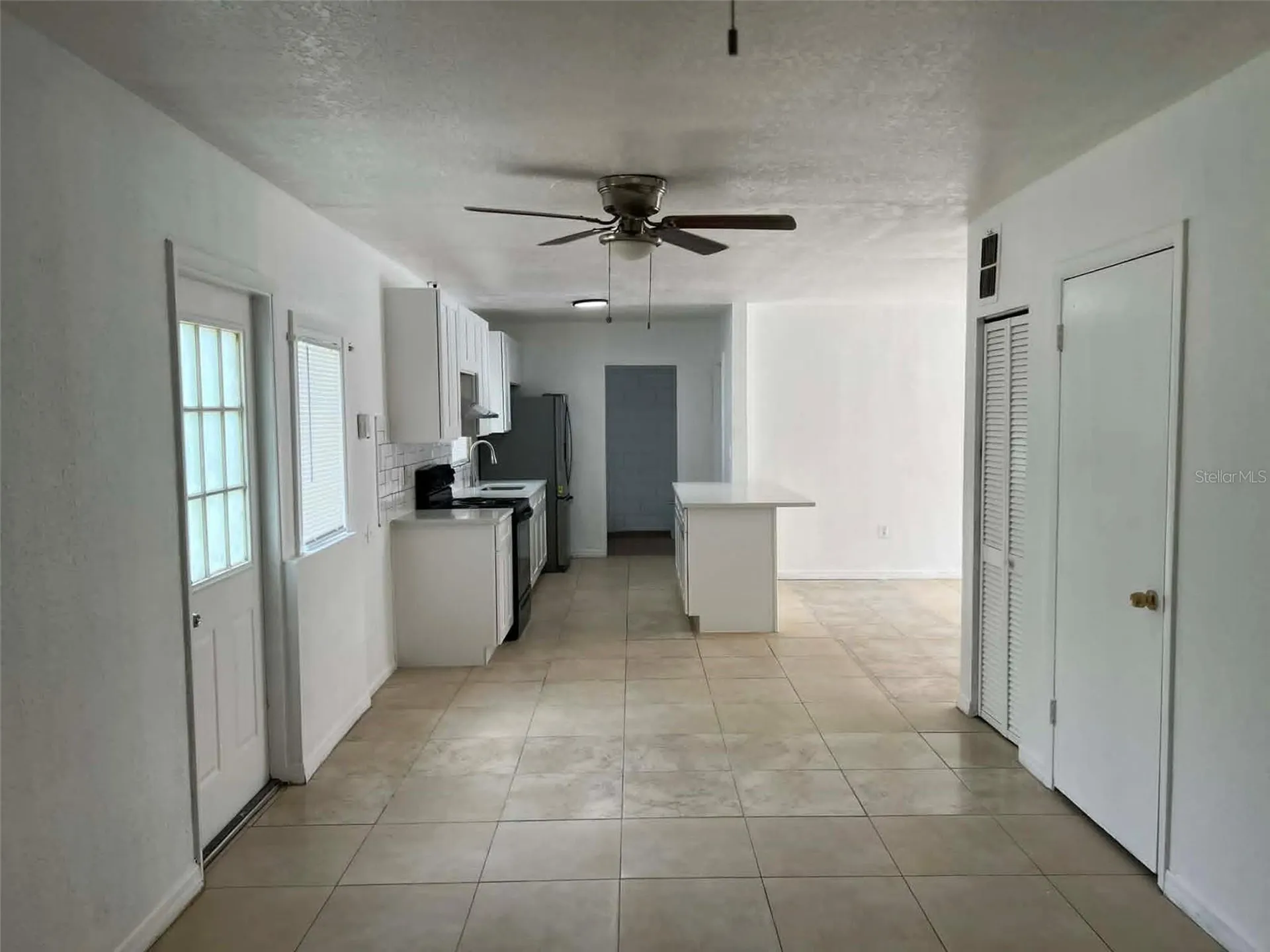 4207 Meadowbrook Avenue Orlando FL 32808