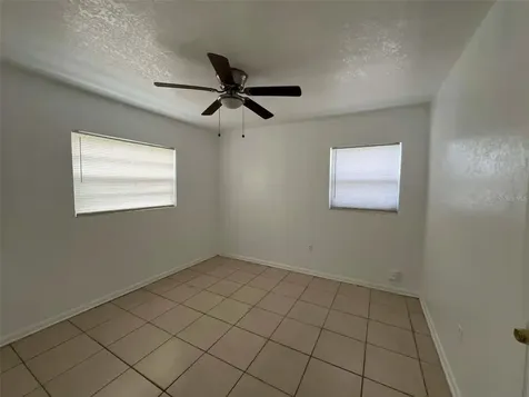 4207 Meadowbrook Avenue Orlando FL 32808