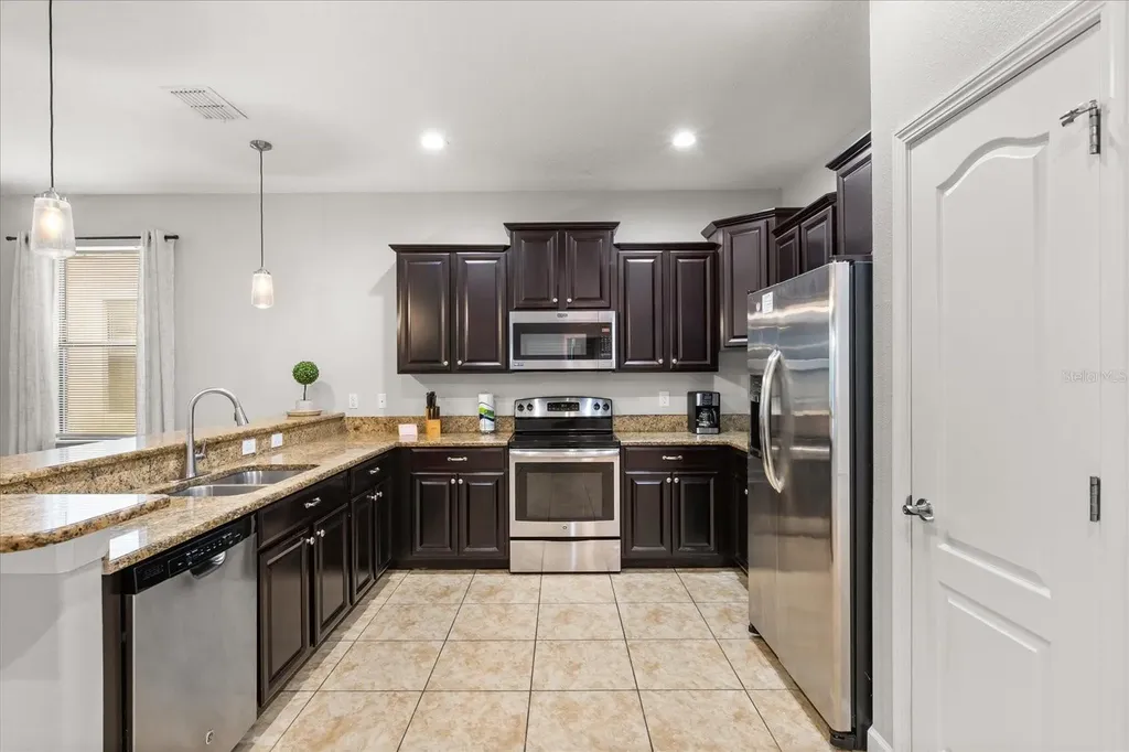 1454 Myrtlewood Street Davenport FL 33896