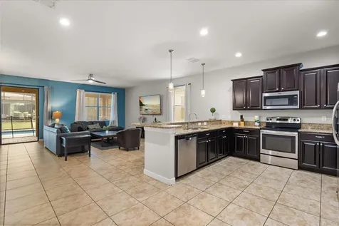 1454 Myrtlewood Street Davenport FL 33896