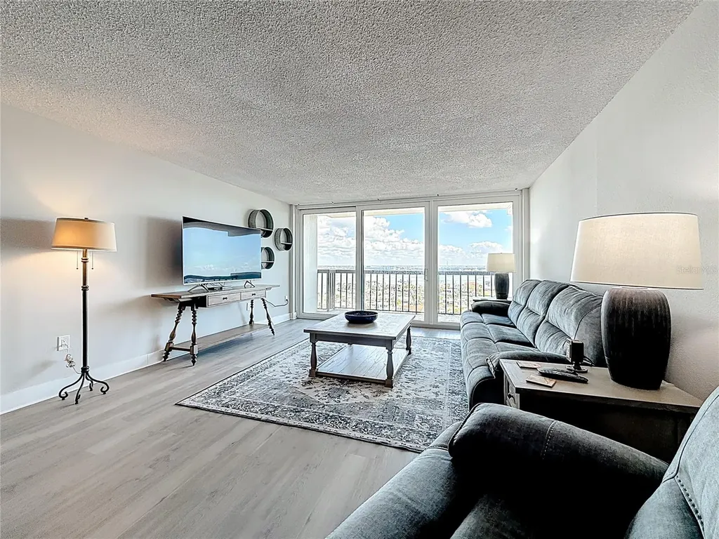 400 Island Way Clearwater Beach FL 33767