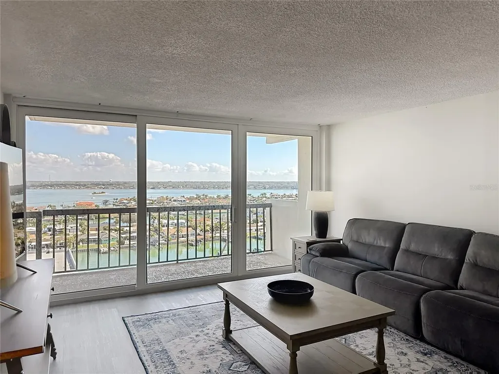 400 Island Way Clearwater Beach FL 33767