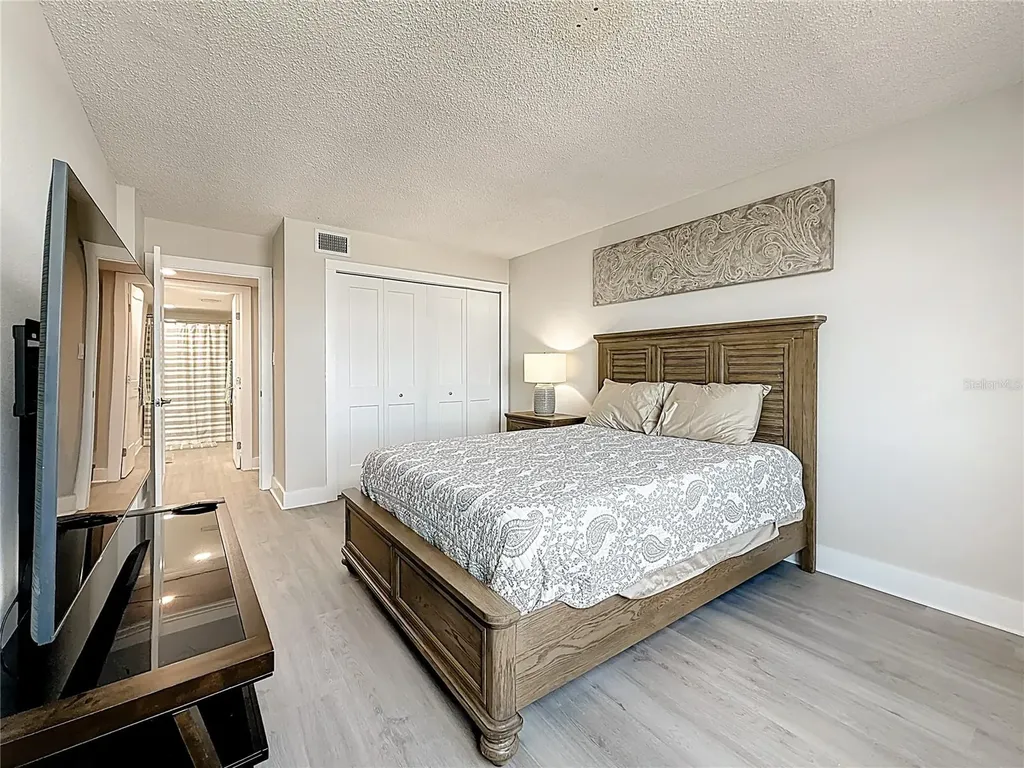400 Island Way Clearwater Beach FL 33767