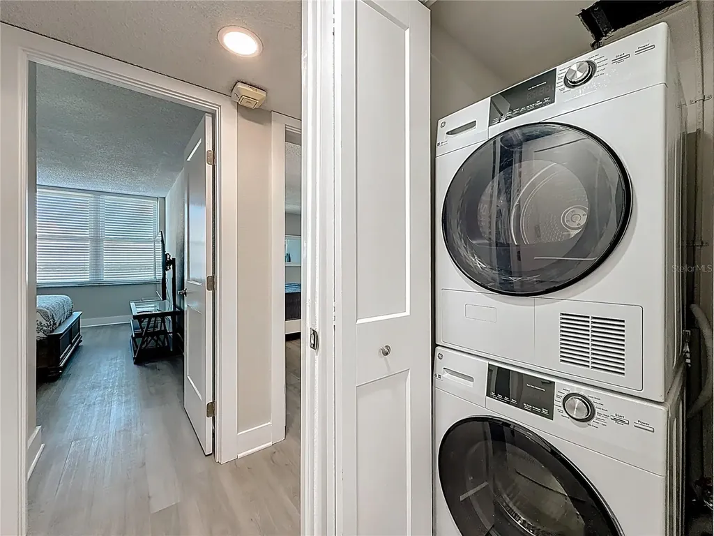 400 Island Way Clearwater Beach FL 33767
