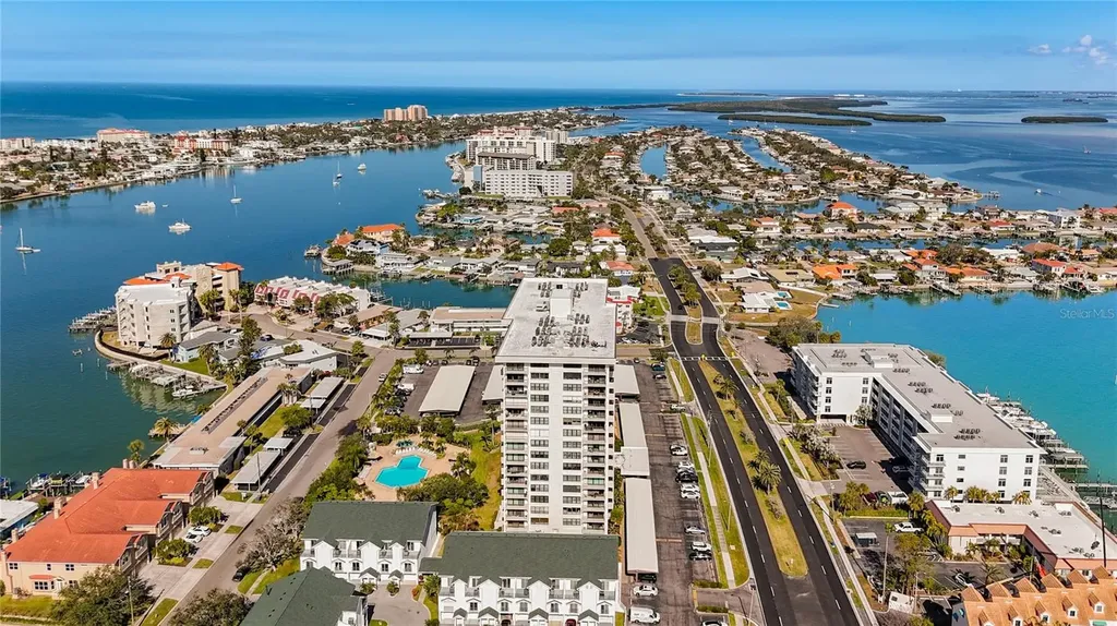 400 Island Way Clearwater Beach FL 33767