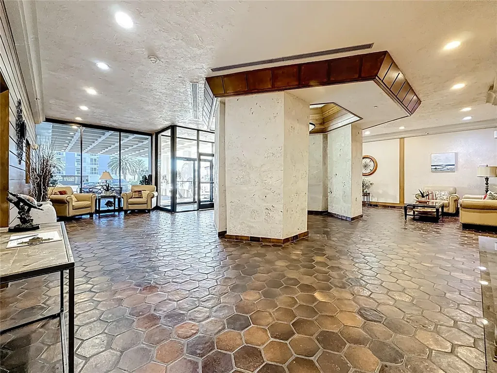 400 Island Way Clearwater Beach FL 33767