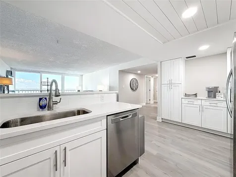 400 Island Way Clearwater Beach FL 33767