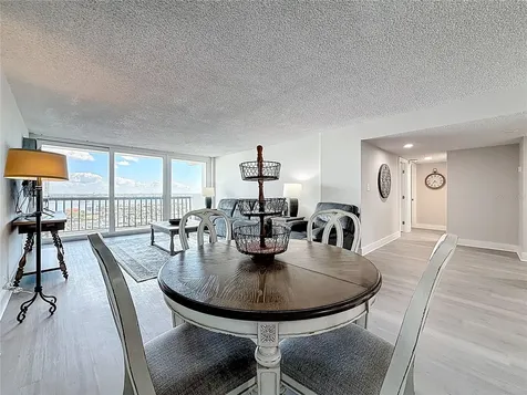400 Island Way Clearwater Beach FL 33767