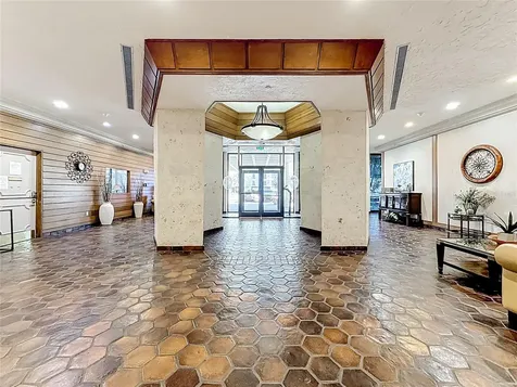 400 Island Way Clearwater Beach FL 33767