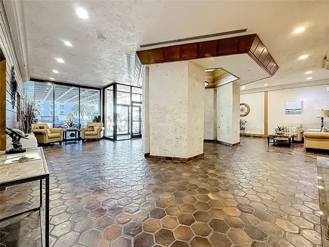 400 Island Way Clearwater Beach FL 33767