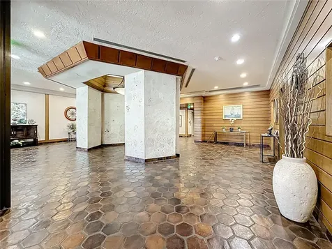 400 Island Way Clearwater Beach FL 33767