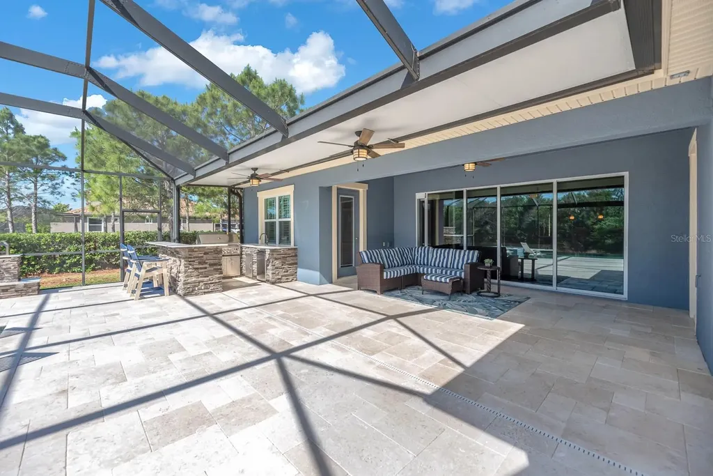 5918 Watercolor Drive Lithia FL 33547