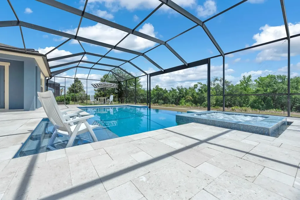 5918 Watercolor Drive Lithia FL 33547