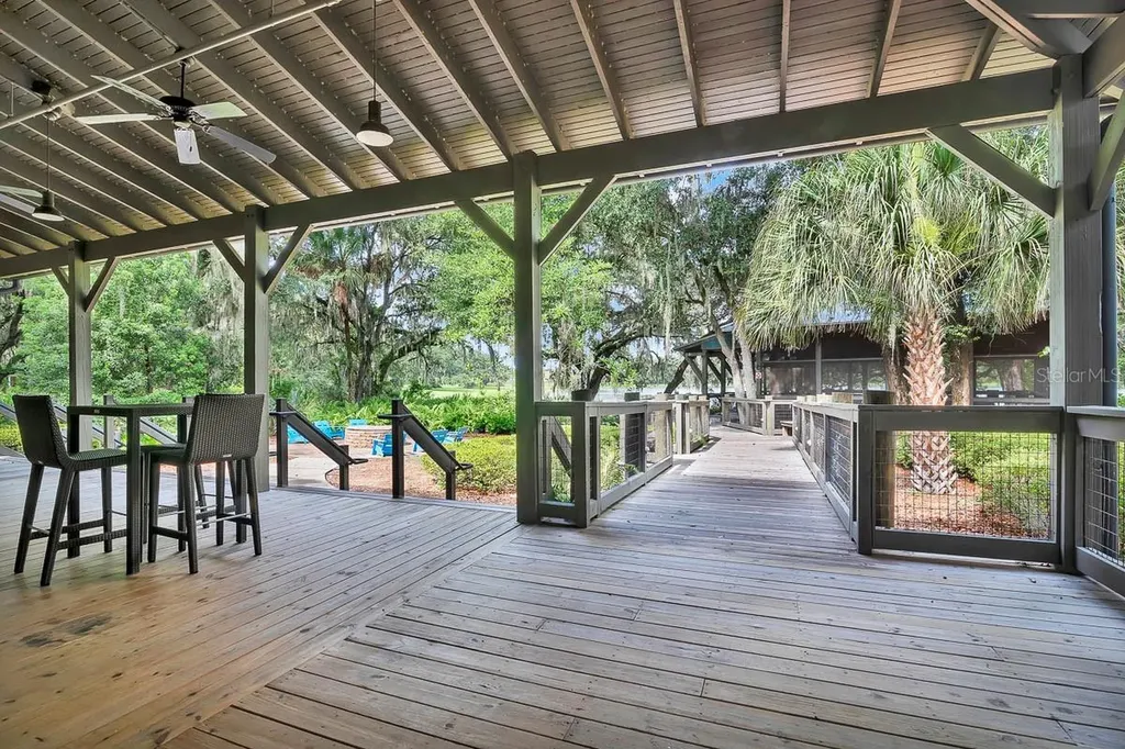 5918 Watercolor Drive Lithia FL 33547