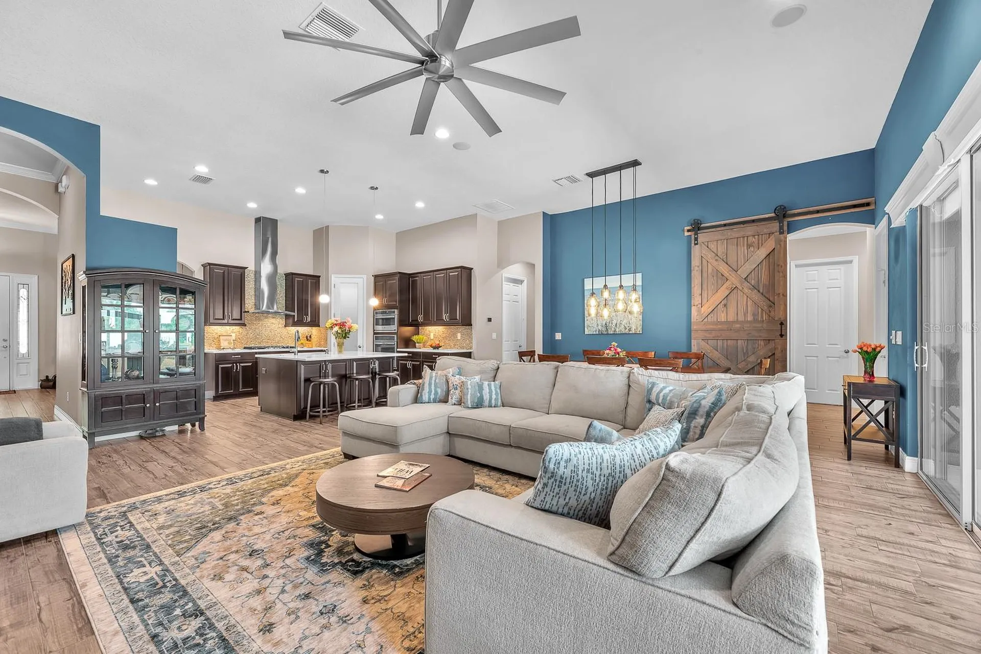 5918 Watercolor Drive Lithia FL 33547