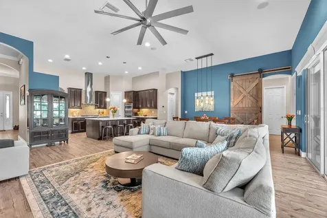 5918 Watercolor Drive Lithia FL 33547