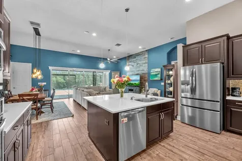 5918 Watercolor Drive Lithia FL 33547