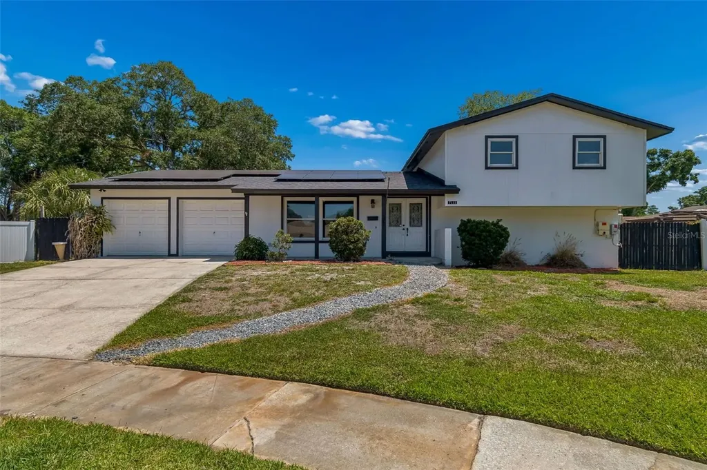 7111 Gateway Court Tampa FL 33615