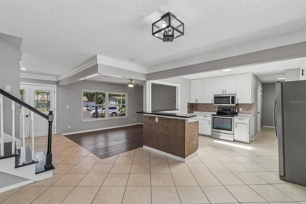 7111 Gateway Court Tampa FL 33615