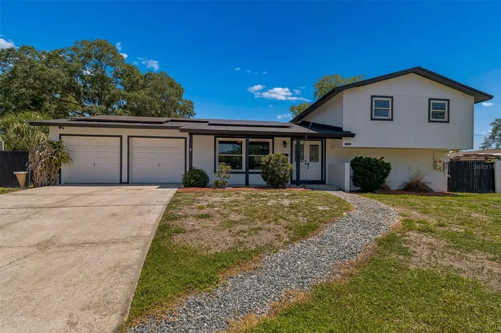 7111 Gateway Court Tampa FL 33615