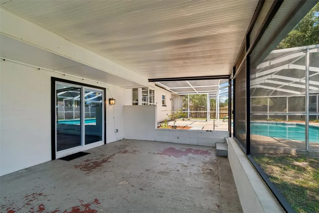 7111 Gateway Court Tampa FL 33615